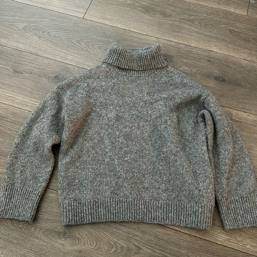 Zara Gray turtleneck